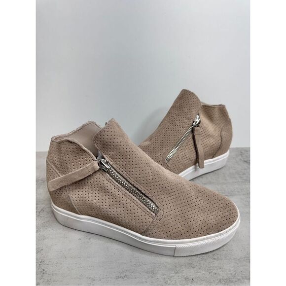 Steve‎ Madden Sneaker Size 5.5 Tan Leather Upper Rubber Sole - Picture 5 of 9